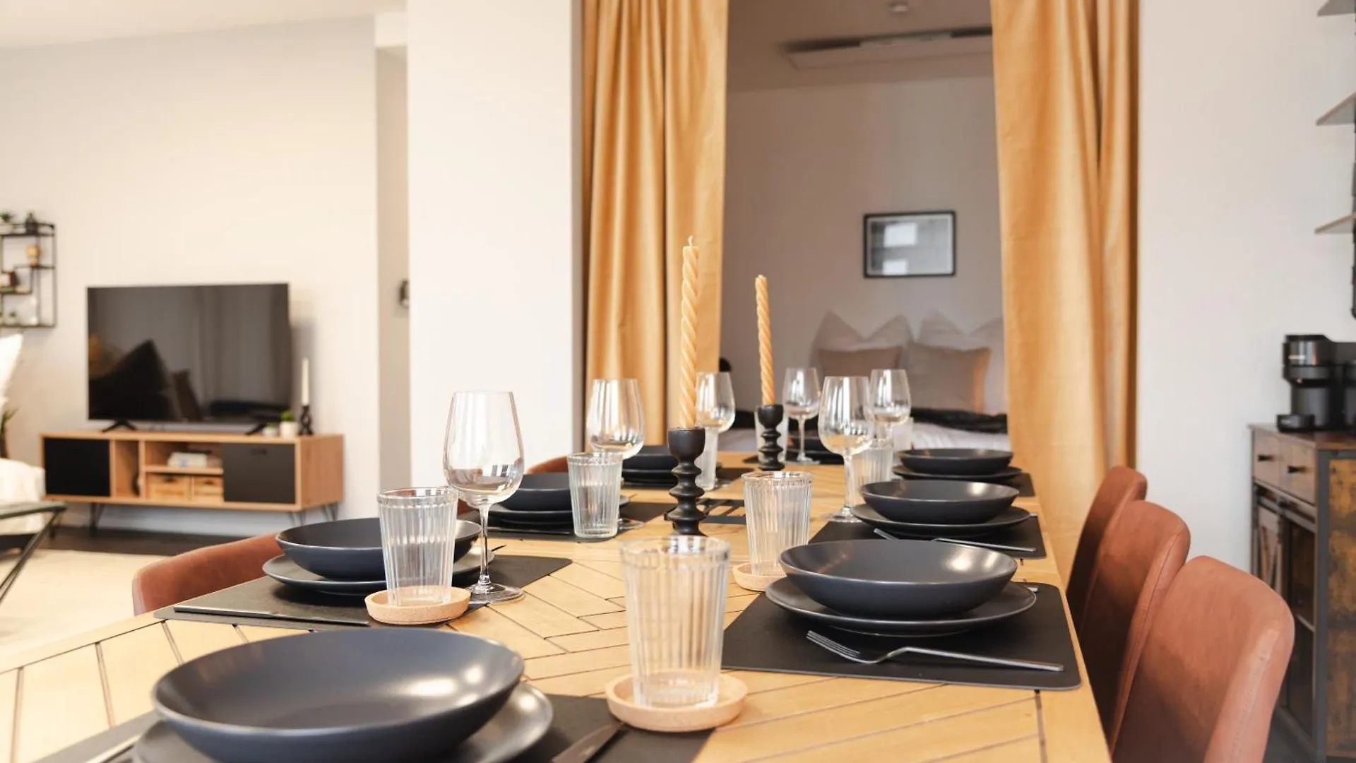 Industrial Apartment Fuer 8 - Gemeinsam Auf Reisen Schwetzingen